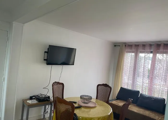 Grand Spacieux A Διαμέρισμα Évreux